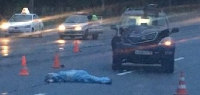 В Петербурге Lexus насмерть сбил девушку