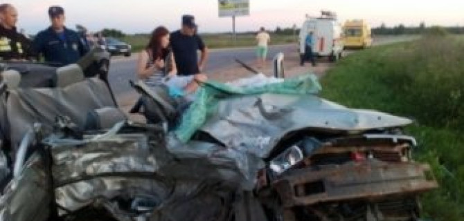 В ДТП под Тверью погибли четыре человека