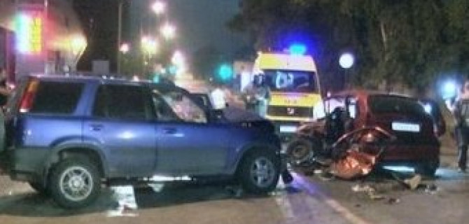 В Екатеринбурге при столкновении трех автомобилей погиб человек