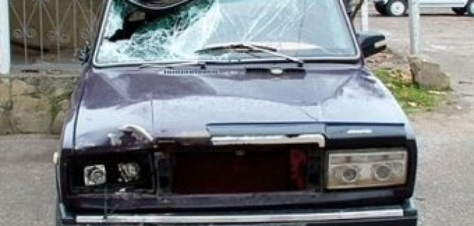 Пьяный угонщик в Магнитогорске насмерть сбил беременную женщину