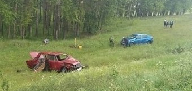 В Башкирии в лобовом ДТП погиб водитель ВАЗа