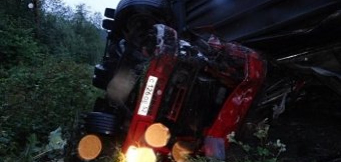 На трассе М-5 в Челябинской области погиб дальнобойщик