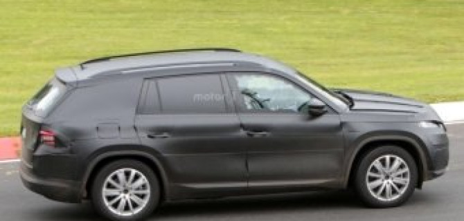 Внедорожник Skoda Kodiaq заснят во время тестов