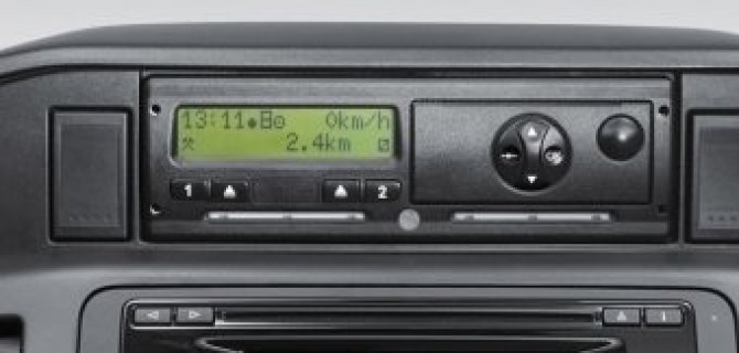 В России вступают в силу требования о наличии цифрового тахографа