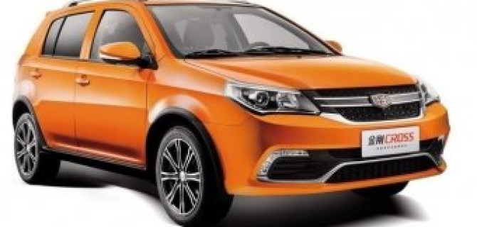 Хэтчбек MK Cross снова обновится - уже со следующей недели