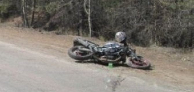 На Урале мотоциклист сгорел заживо, врезавшись в дерево