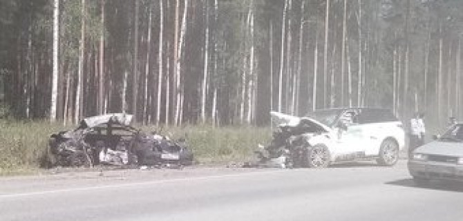 Под Екатеринбургом в ДТП погибла сотрудница полиции