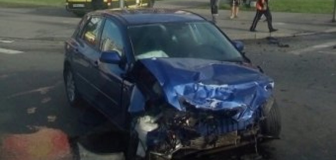 В ДТП на Варшавской улице пострадали три человека