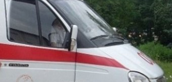 В Подмосковье водитель сбил двух человек и скрылся