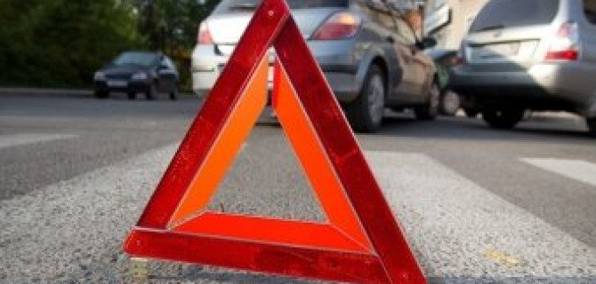 В Петербурге в тройном ДТП на Космонавтов пострадала девочка