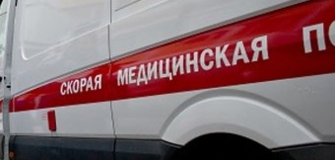 В Сочи мотоциклист сбил беременную женщину с ребенком