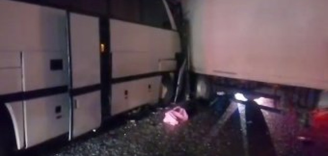 В крупном ДТП с фурой под Калугой погиб человек