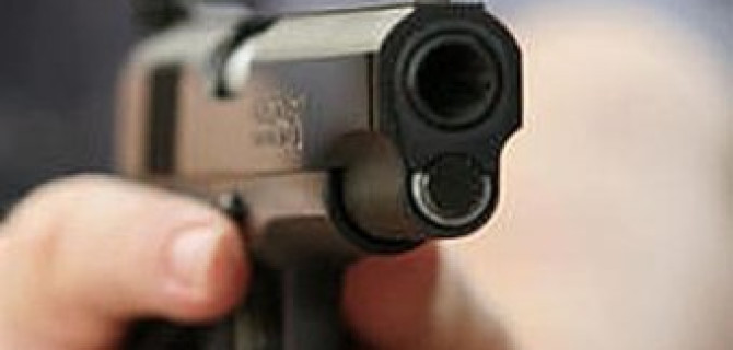 В Москве водитель Range Rover переехал велосипедиста и выстрелил ему в ногу