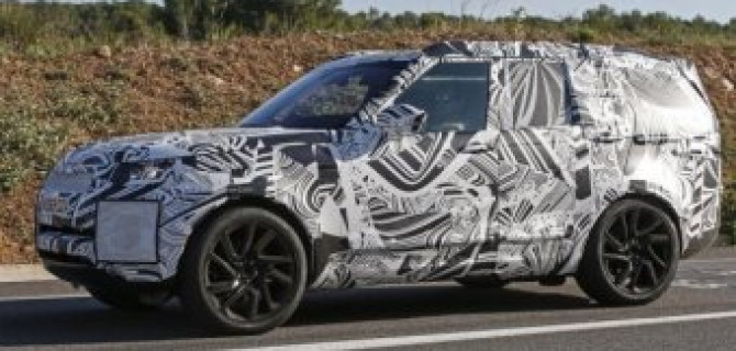 Прототип Land Rover Discovery проходит тесты в Нюрбургринге