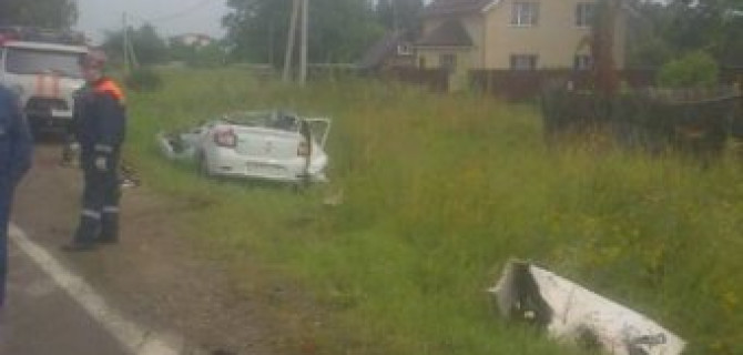 В ДТП под Ярославлем погибли двое взрослых и ребенок