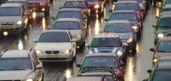 На МКАД столкнулись семь автомобилей: пострадал человек