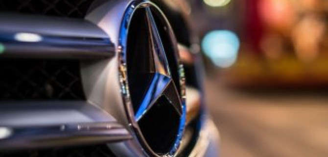 Mercedes выпустит свои электрокары для конкуренции с BMW и Tesla