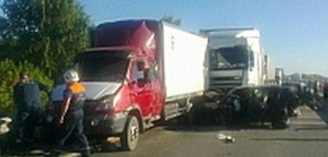 В ДТП под Рязанью с пятью автомобилями погиб человек