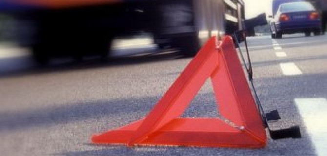 На Кузбасской трассе в ДТП с грузовиком погибли три человека