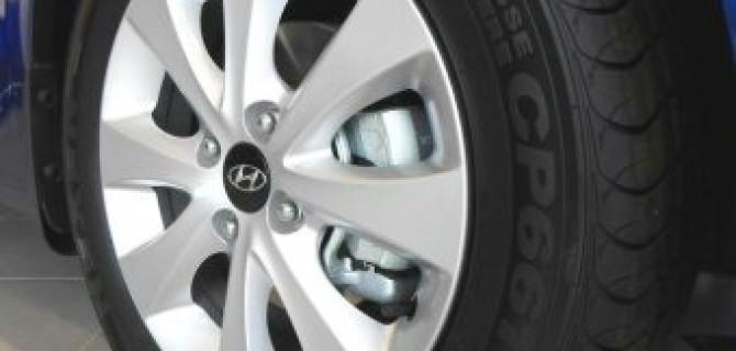 Сравнительный тест тормозных колодок для Hyundai Solaris