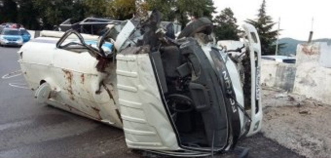 В ДТП в Сочи погиб водитель грузовика