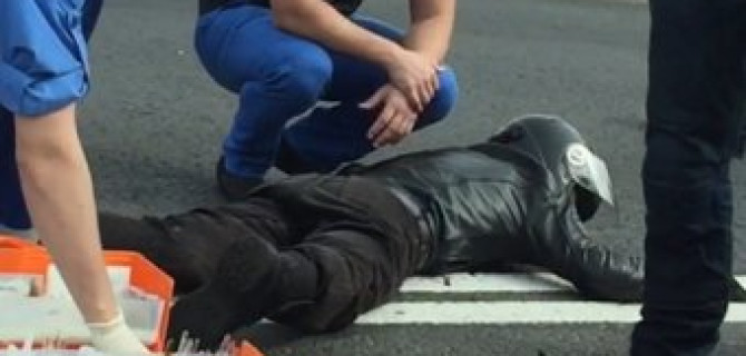В Петербурге в массовом ДТП пострадали мотоциклист и его пассажирка