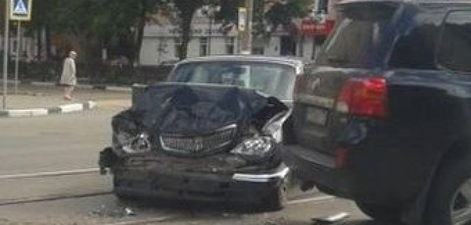 В Твери в ДТП попала «Волга» с беременной женщиной