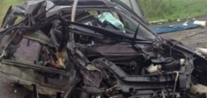 В Красноярском крае в ДТП погибли женщина-водитель и двое детей