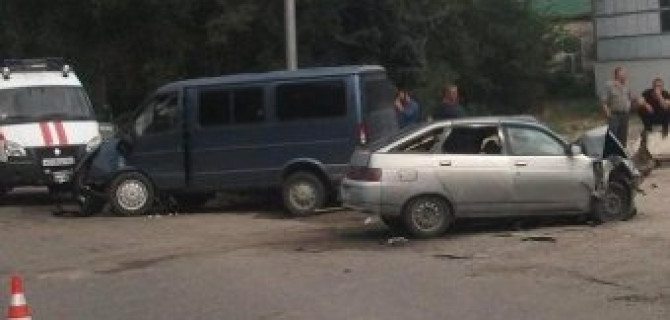 В ДТП с «Газелью» на Ставрополье пострадали три человека