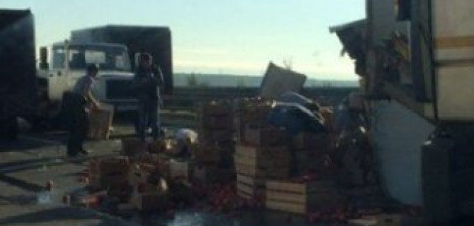 На КАД произошло «овощное» ДТП