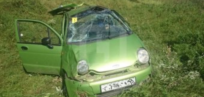 В Омской области в ДТП погибла мать и пострадал ребенок