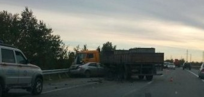 В ДТП в Нефтеюганском районе погибли четыре человека