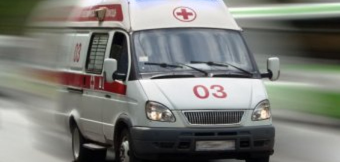 В Петербурге маршрутка сбила двух детей и уехала