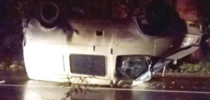 В Иванове два пьяных инкассатора перевернулись в служебной машине