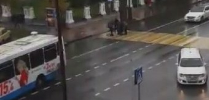 В Тюмени автобус сбил пенсионера на переходе