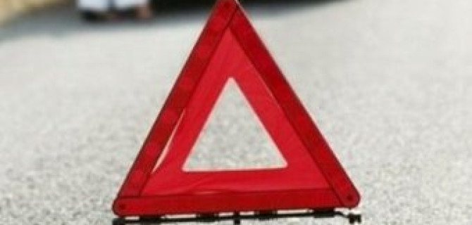 В Челябинске в ДТП школьницы вылетели из окна машины