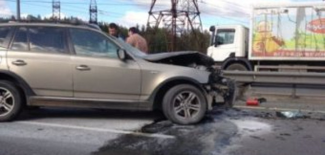 Водитель BMW погиб в ДТП на Мурманском шоссе