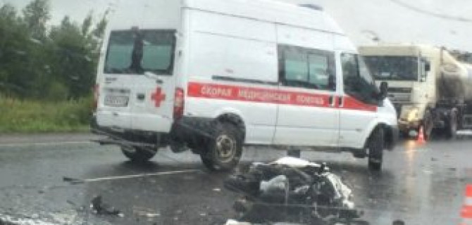 В ДТП на Стойкости в Петербурге пострадал мотоциклист