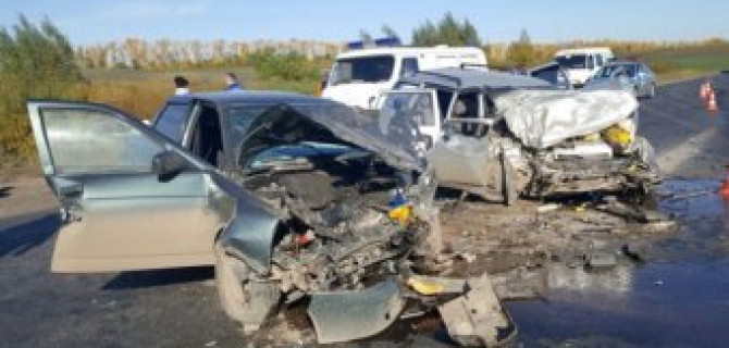 В тройном ДТП в Башкирии погиб человек