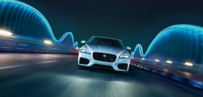 Jaguar XF c преимуществом до 742 400 рублей и зимние шины в подарок от АРТЕКС