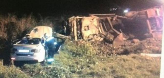 В массовом ДТП с КамАЗом на Кубани погибли два человека