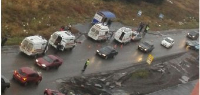 В Омске водитель сбил женщину с тремя детьми и скрылся