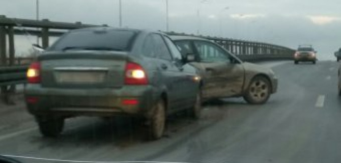 В Уфе из-за гололеда произошла массовая авария