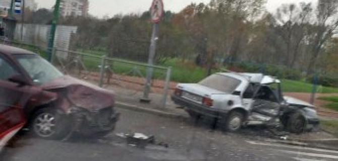 Пенсионер и младенец пострадали в ДТП в Колпино