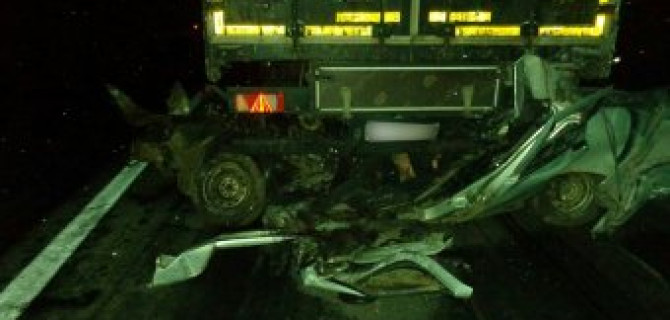 В Сосновском районе в ДТП с КамАЗом погибли два человека