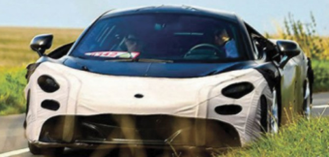 Суперкар McLaren заснят во время тестов