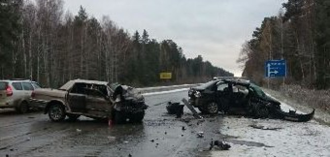 В двух ДТП в Свердловской области погибли три человека