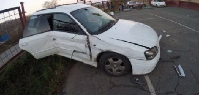 Во Владивостоке пассажира легковушки проткнуло арматурой во время ДТП, а водитель  притворился пассажиром