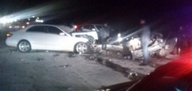 Под Красноярском по вине водителя "Мерседеса" в лобовом столкновении с "Жигулями" погибло 3 человека 