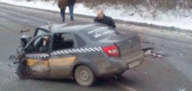 В ДТП под Новосибирском погиб таксист